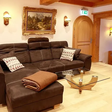 Gruppenferienhaus Landhaus St.oswald-mit Pool * סנט אוסוולד
