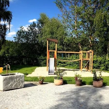 Gruppenferienhaus Landhaus St.oswald-mit Pool * סנט אוסוולד
