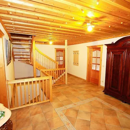 펜션 Gruppenferienhaus Landhaus St.oswald-mit Pool 상트오스왈드