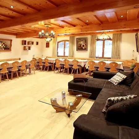 Gruppenferienhaus Landhaus St.oswald-mit Pool 상트오스왈드
